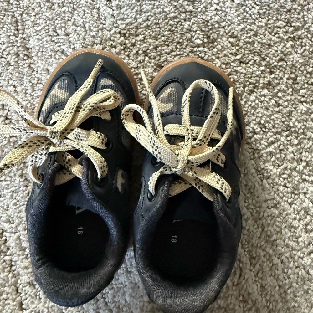Zara Black and Tan Sneakers with Timeless Design